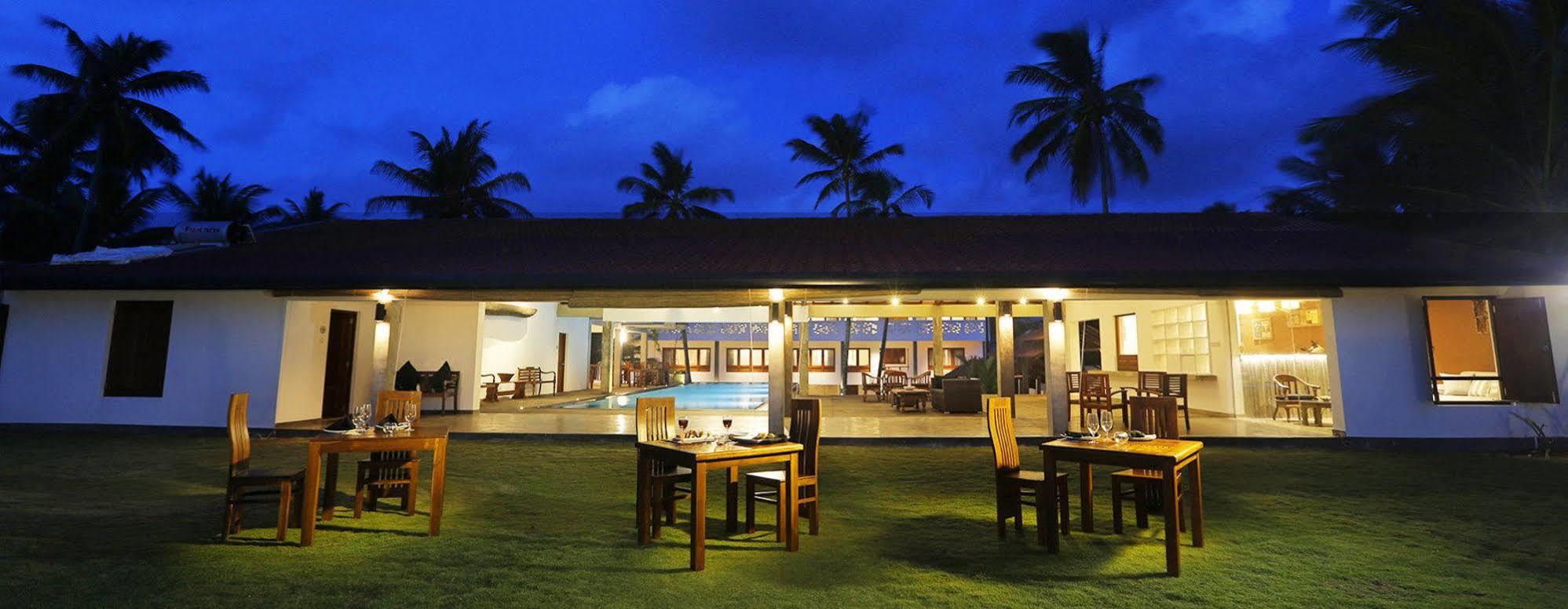 The Beach Boutique Uswetakeiyawa Kültér fotó